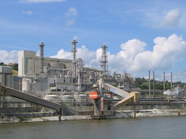 Belgique usine Lige Meuse
